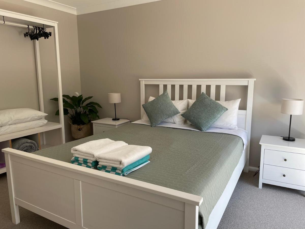 The Hillside Retreat Hotel Mount Tamborine Bagian luar foto